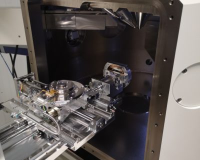 Nucléarisation d’un MEB-FIB pour utilisation en enceinte blindée