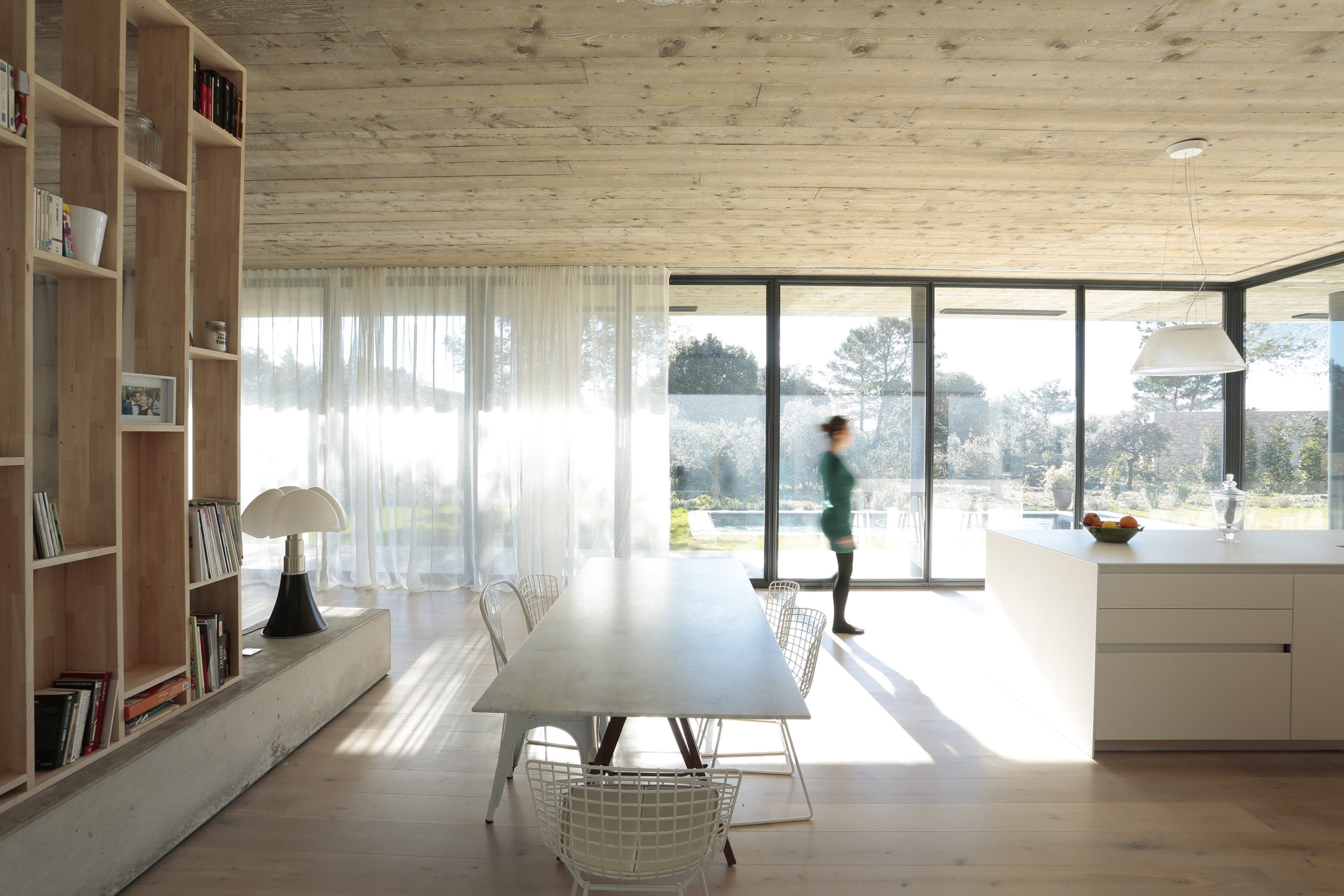 Maison d'architecte 0.82 avec une ouverture circulaire à Nîmes